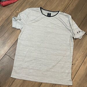 Oakley Light Gray Short Sleeve Tee